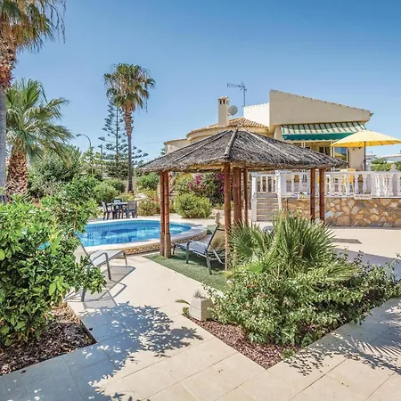 Urb San Luis Holiday home