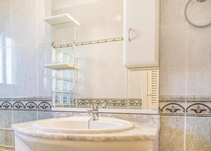 Urb San Luis Feriehus *