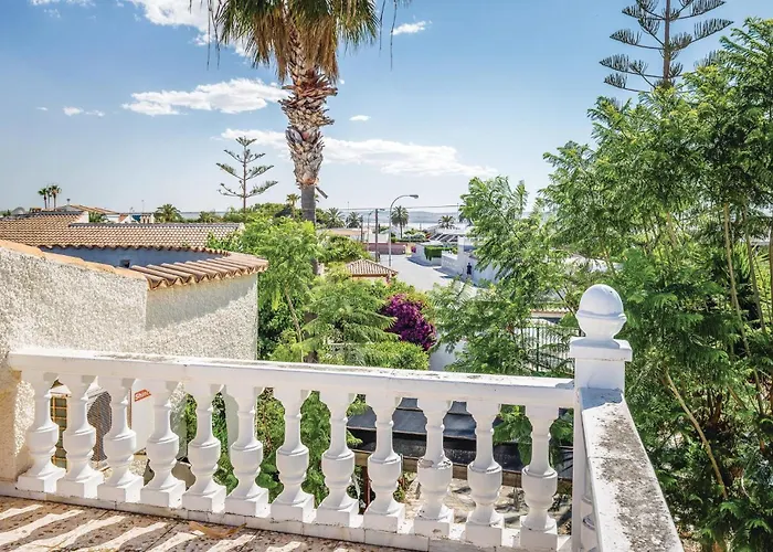 Urb San Luis Feriehus